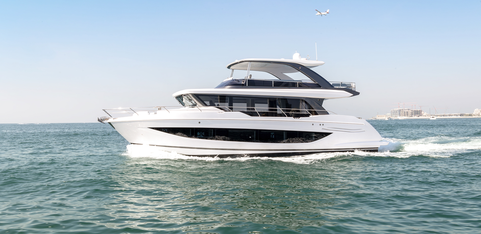 Oceanwalker X62 Exterior