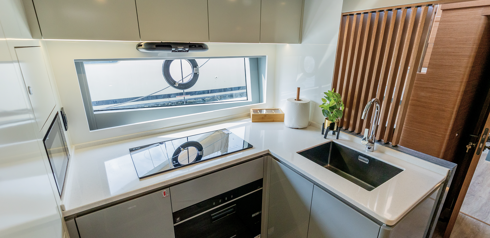 Oceanwalker X62 Interior