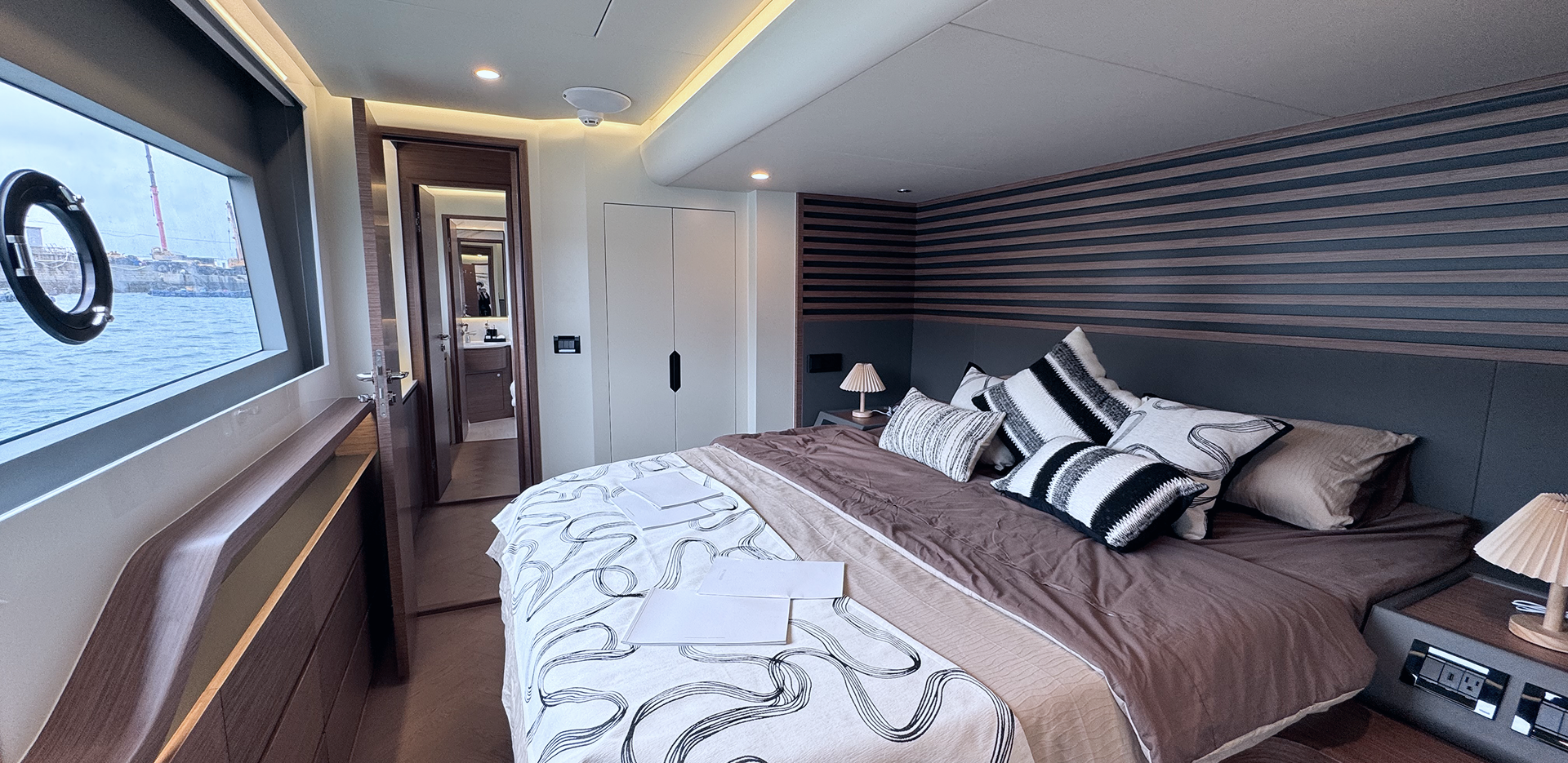 Oceanwalker S60 Interior