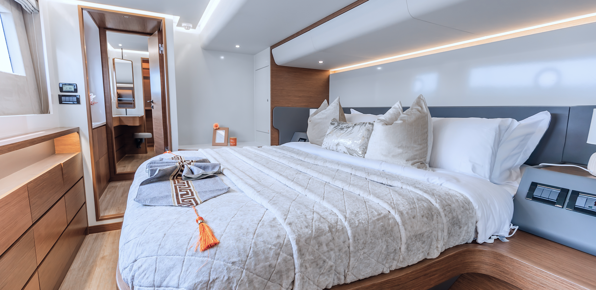 Oceanwalker S60 Interior